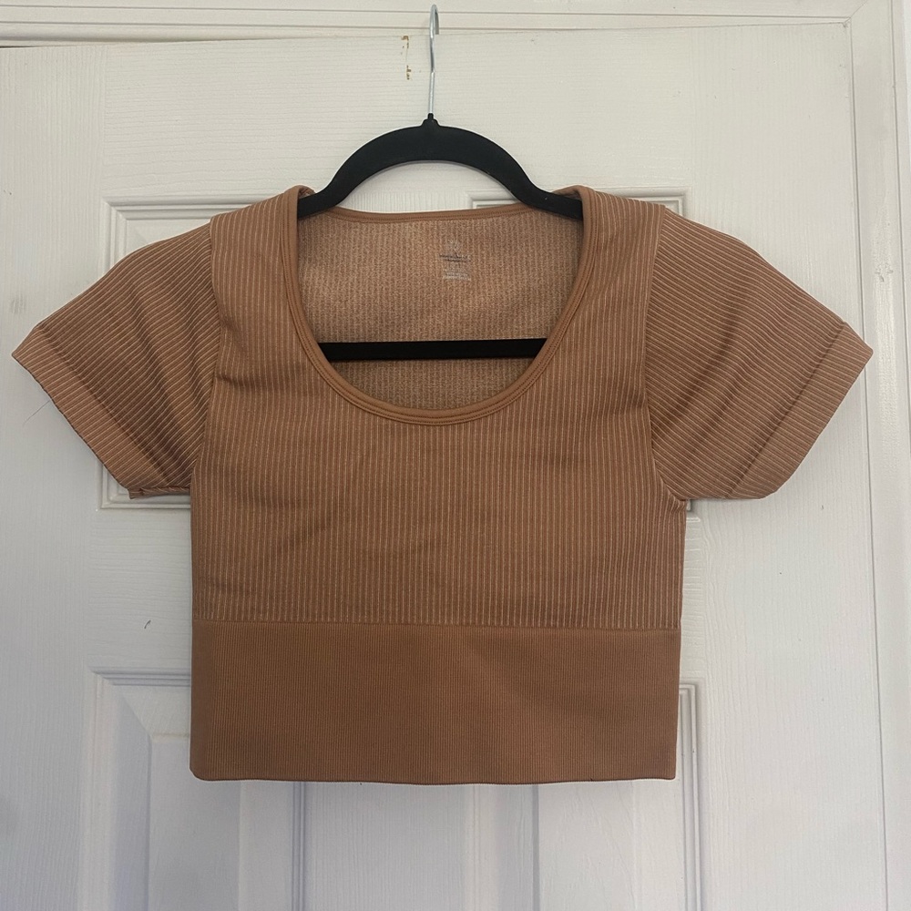 OFFLINE by Aerie “Sidewalk Seamless Cropped T-Shirt”